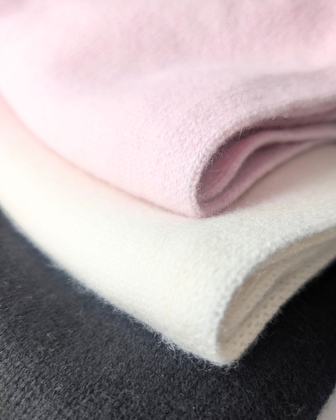 luxurious cashmere womens scarves