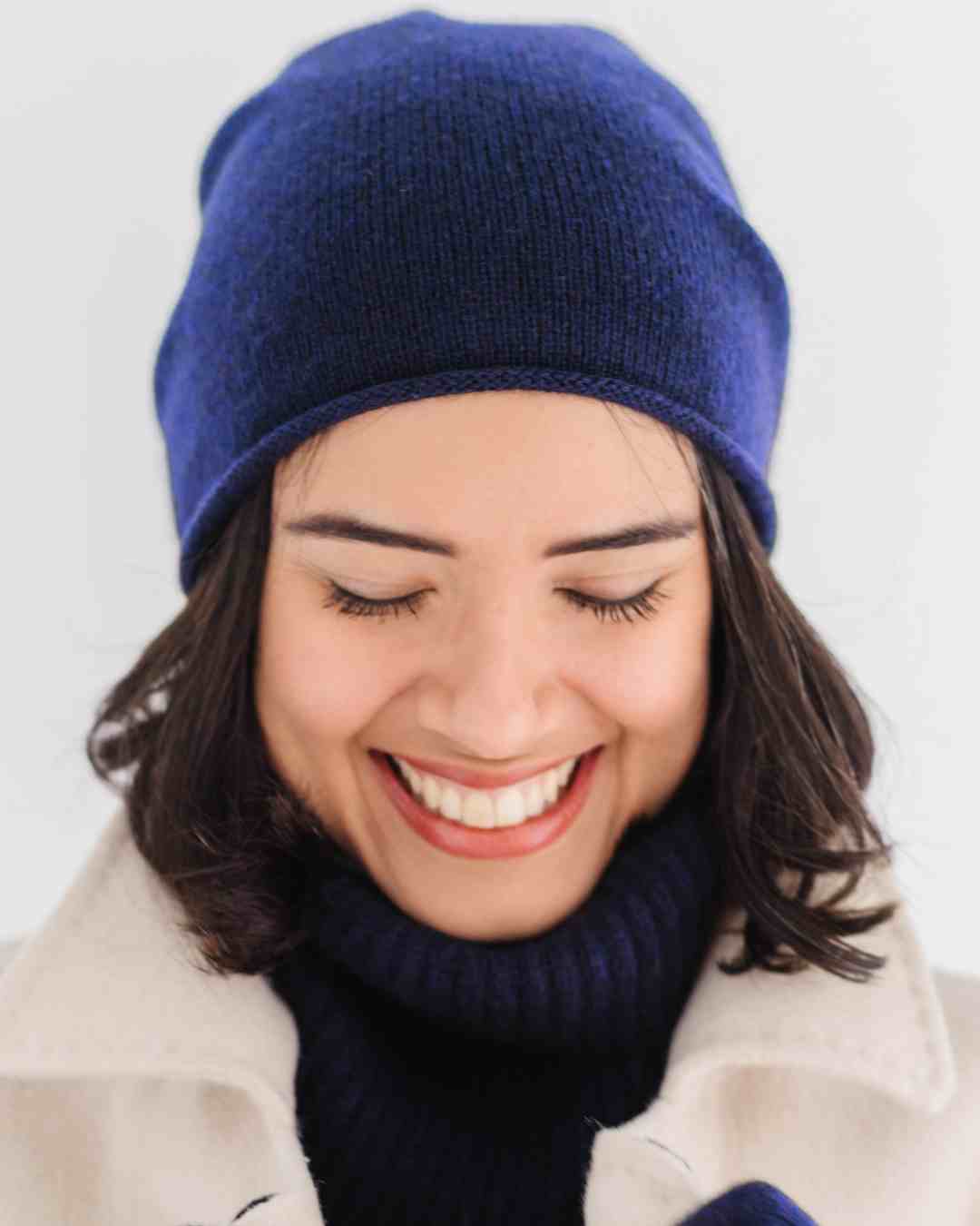 navy sustainable cashmere snood ribbed