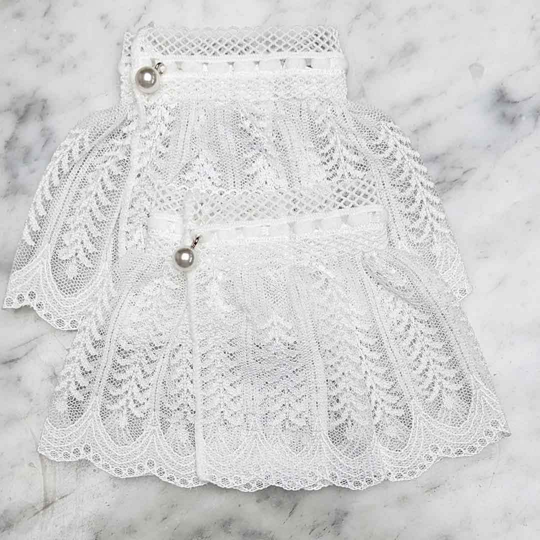 white lace shirt cuffs