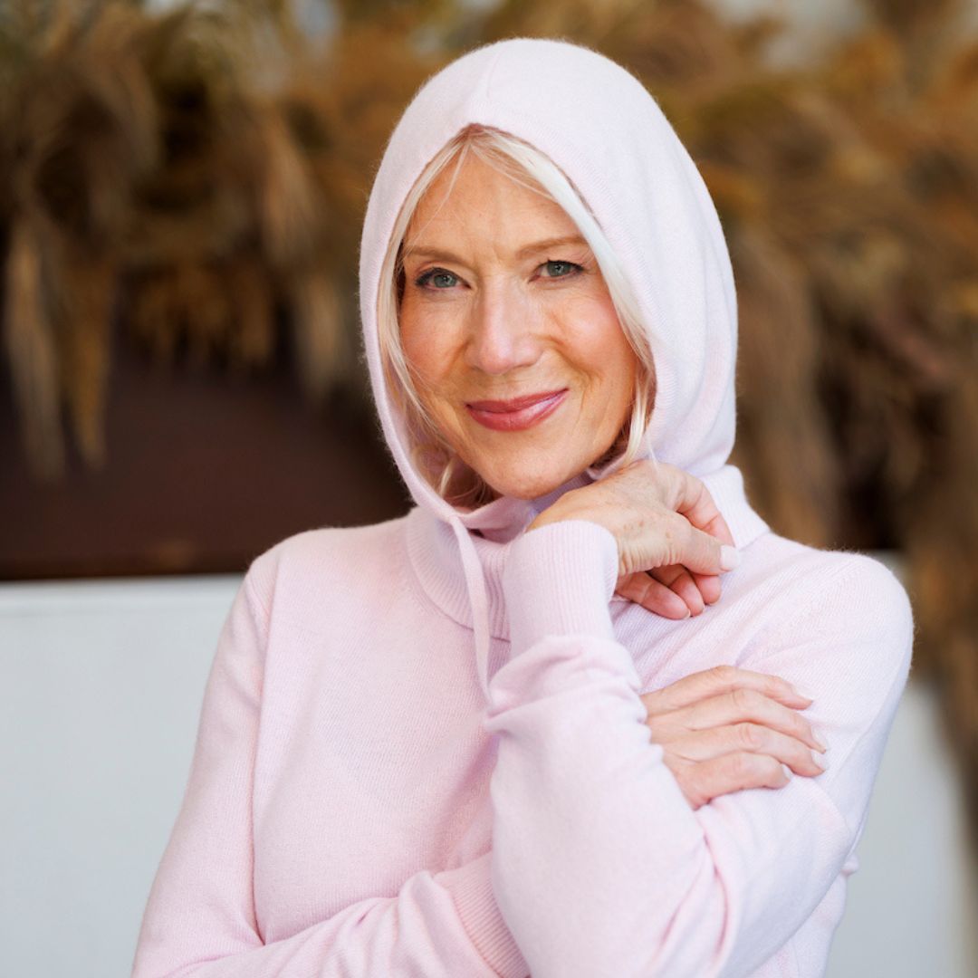 cashmere hoodie sweater