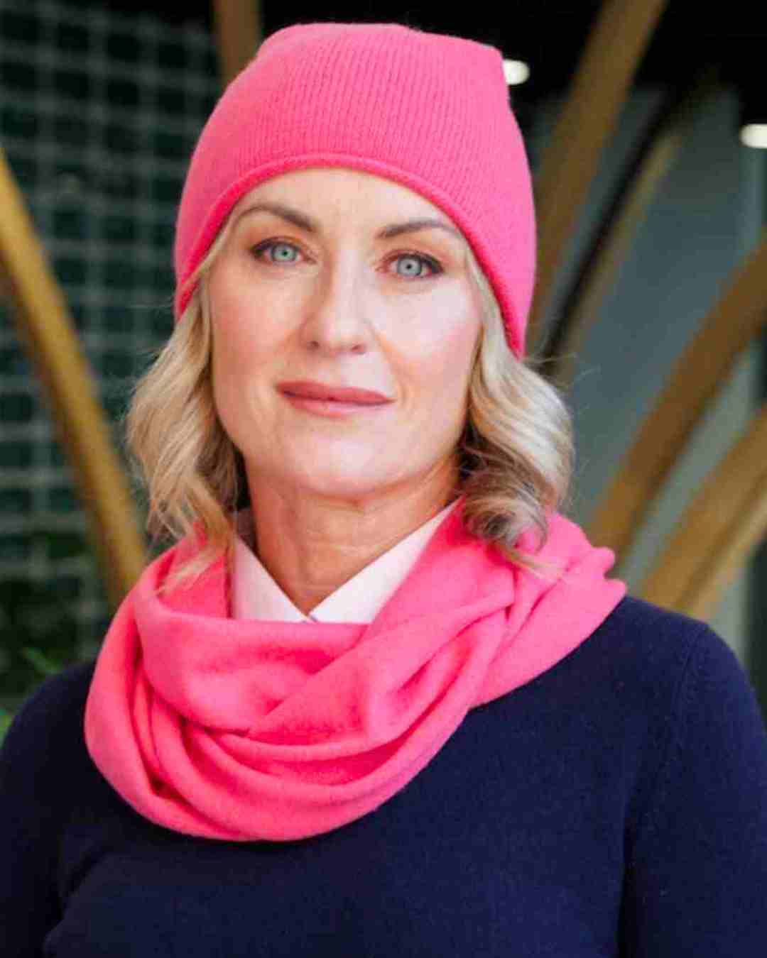 fuschia pink hat scarf cashmere